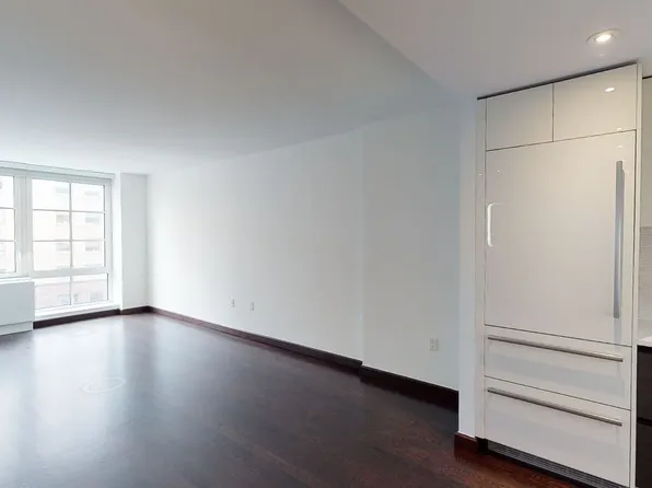 138 East 12th Street 08I image 2 of 5