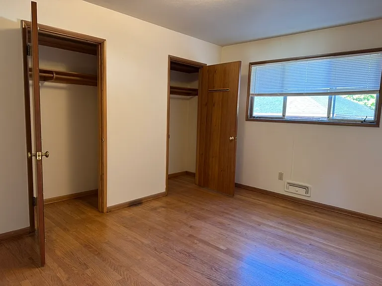 1328 NE 55th Ave — Photo 17