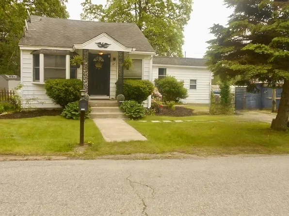 12 Wheeler Ave, Orange, MA 01364