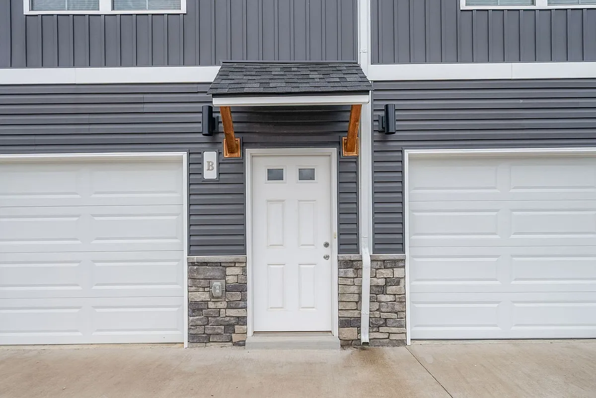 Building Photo - 216B Drayton Dr