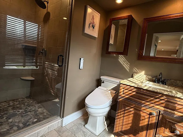 104 Apley Dr — Photo 18