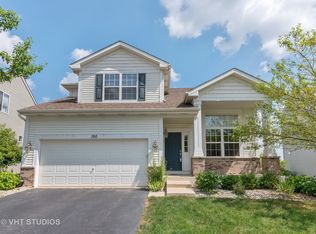 190 S Cornerstone Dr, Volo, IL 60020