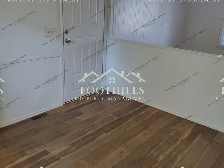 506 Auburn Ave — Photo 13