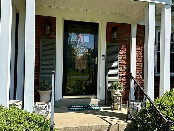 3rd image of 1806 College Farm Rd