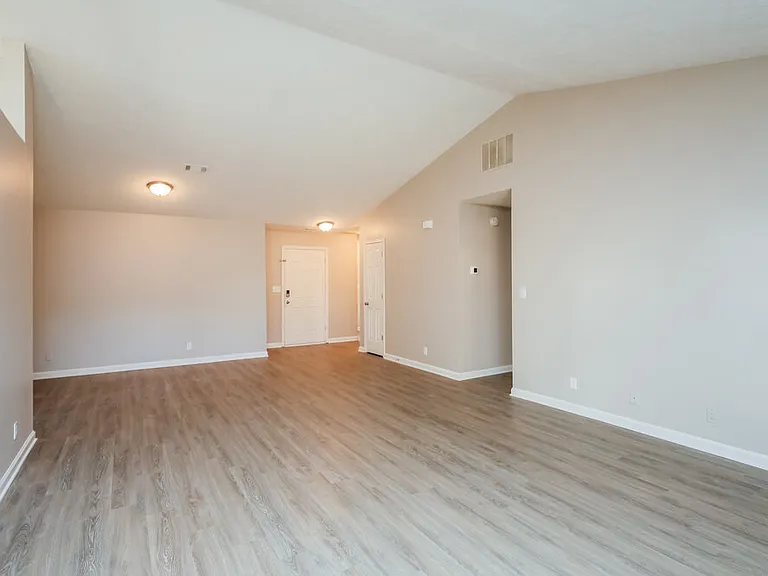 3000 Sentinel Pkwy — Photo 4
