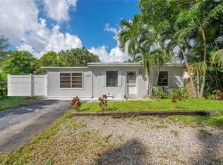1663 SW 28th Ave, Fort Lauderdale, FL 33312