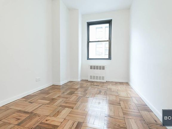 3rd image of 303 W 21st St #5F