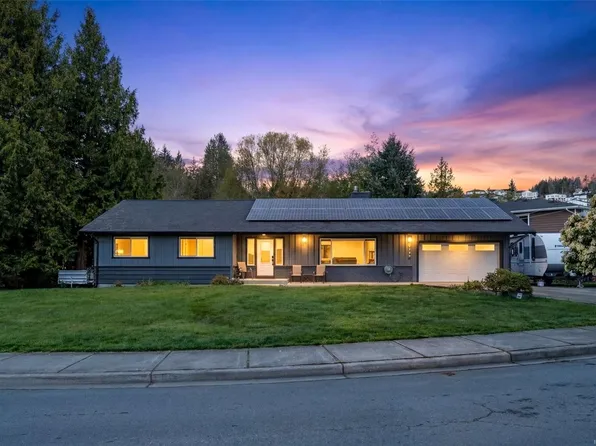 2134 Winfield Dr, Sooke, BC V9Z 0N1