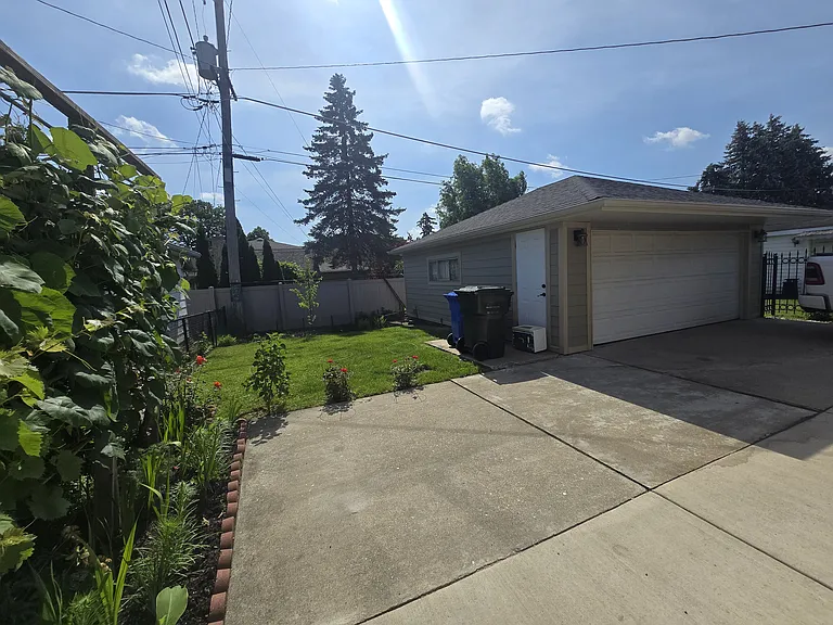 4721 N Newland Ave — Photo 28
