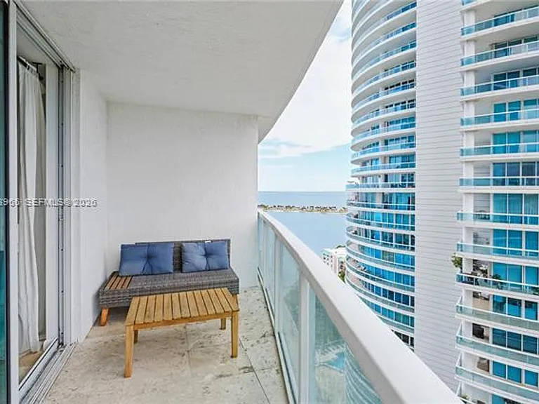 2101 Brickell Ave #CU-1611 — Photo 4
