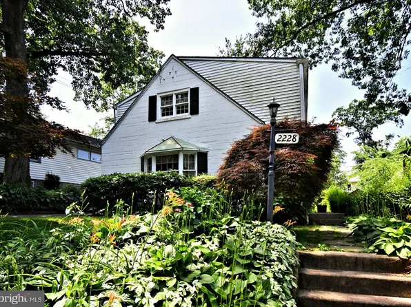 2228 Hillthorpe Ave, Roslyn, PA 19001