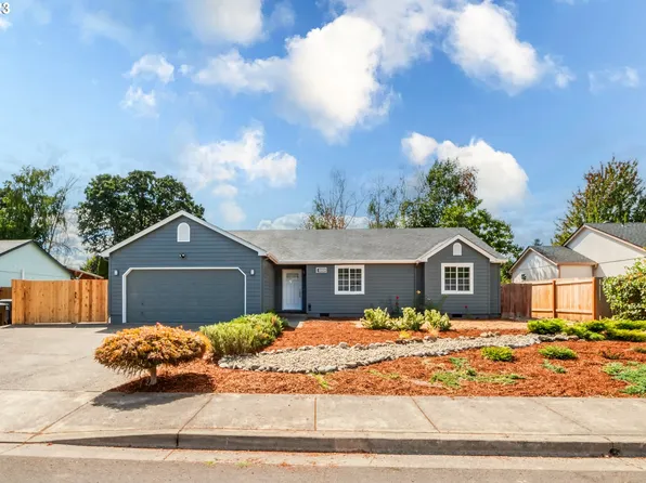 24882 Strike St, Veneta, OR 97487