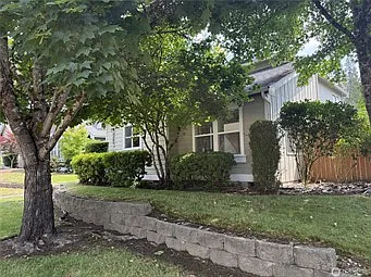 3 bed, 2.5 bath, 1518 sqft, $2,795 — Photo 2