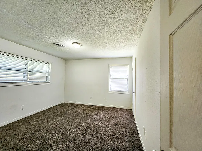 1307 Dwinnell St — Photo 11