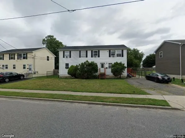 806 Bayview Ave, Amityville, NY 11701
