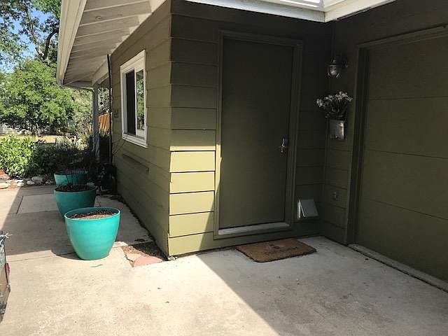 Private entrance