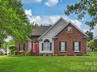 13827 Lymington Ct, Mint Hill, NC 28227