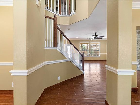 4th image of 5125 Jasmine Ave