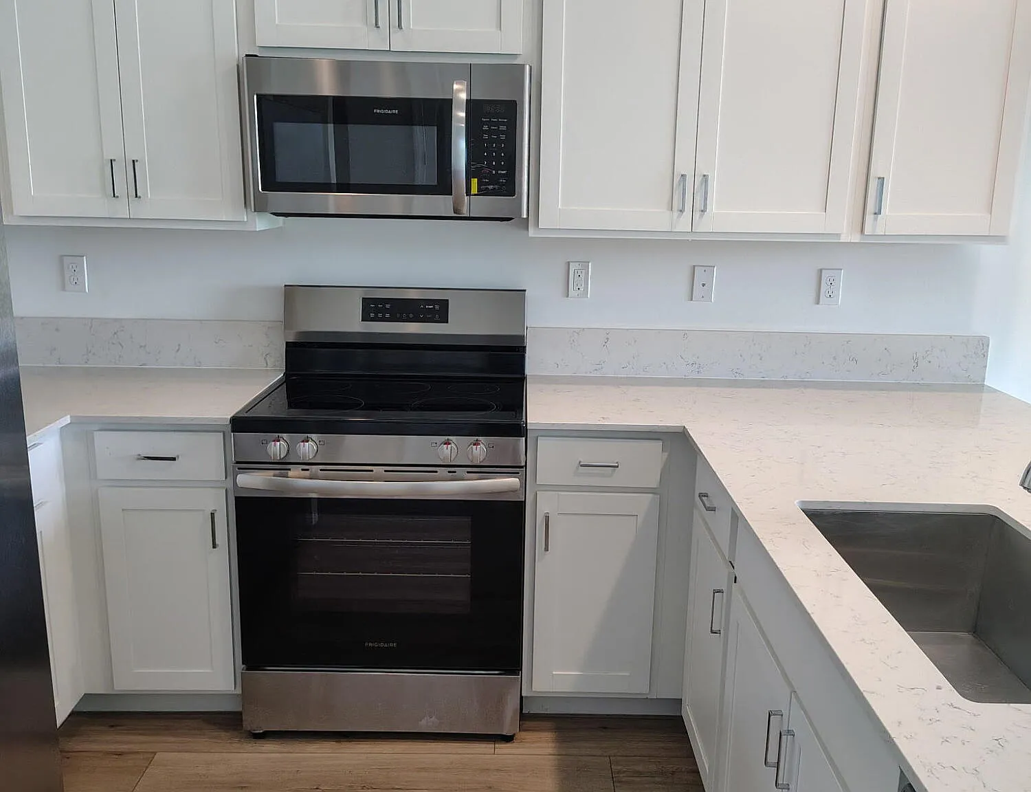 3 bed, 2.0 bath, 1308 sqft, $2,500 — Photo 4