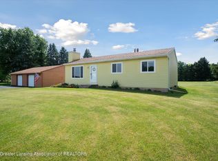 6570 S Forest Hill Rd, Saint Johns, MI 48879