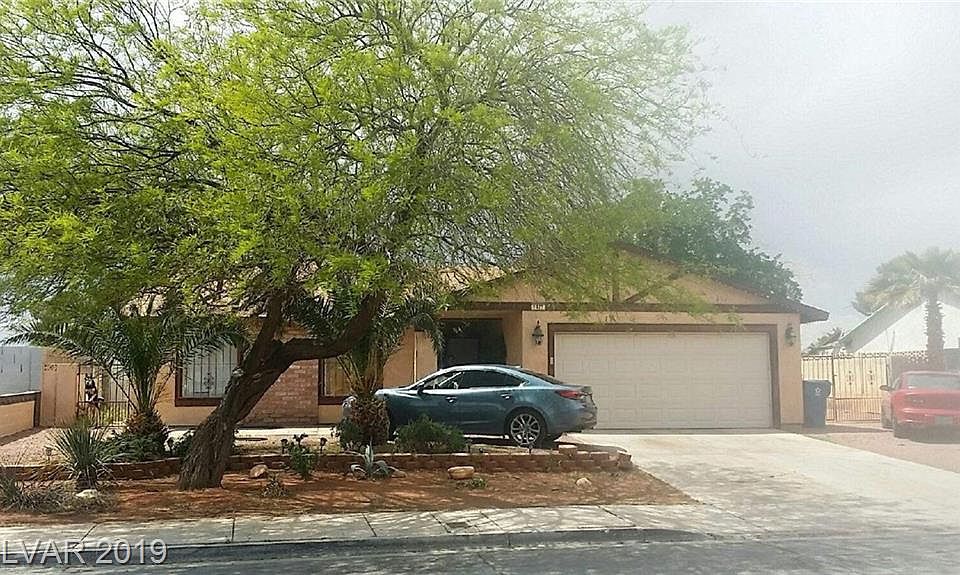 2nd image of 1471 Rock Island Ln