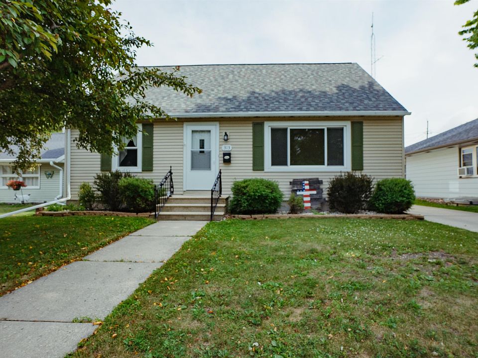 1st image of 313 15th St