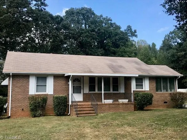 974 Brooklyn Avenue Ext, Ramseur, NC 27316