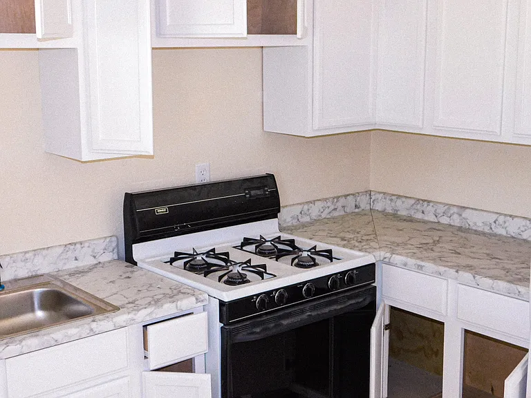 8308 Capitan Cir — Photo 14