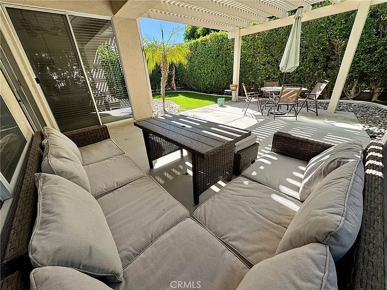 80589 Hoylake Dr — Photo 33
