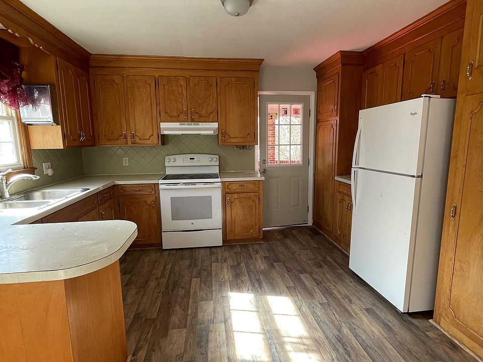 495 Winesap Rd, Madison Heights, VA 24572 Zillow