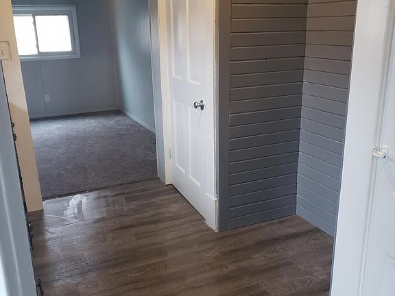 5th image of 22 Browns Ct