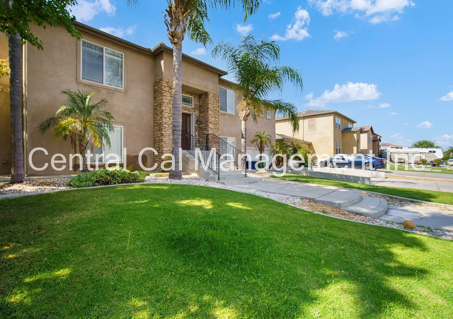 5 Bedroom/3 Bath Home Near Airport and Amazon Warehouse - $2950 Per Month! — Photo 2