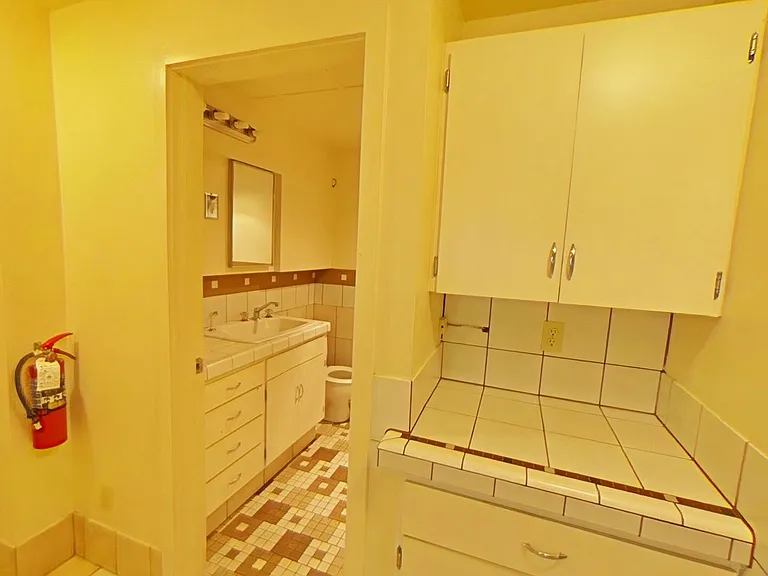 1747 Hilyard Aly — Photo 13