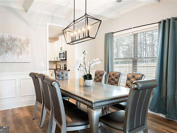 3rd image of 1511 New Hope Rd