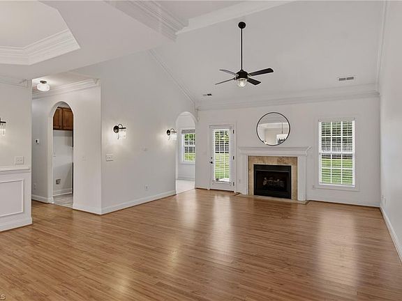 3rd image of 3857 Turnberry Park Dr
