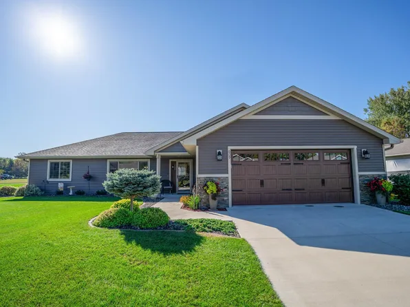 609 Loretta Cir, Spicer, MN 56288