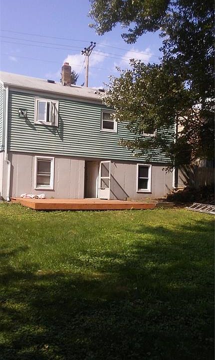 2nd image of 81 W Barrows St