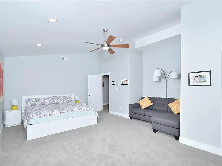 530 Chinoe Rd — Photo 20