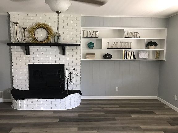 3rd image of 213 Crestwood Dr