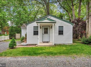 101 Crestmont Ter, Mount Laurel, NJ 08054