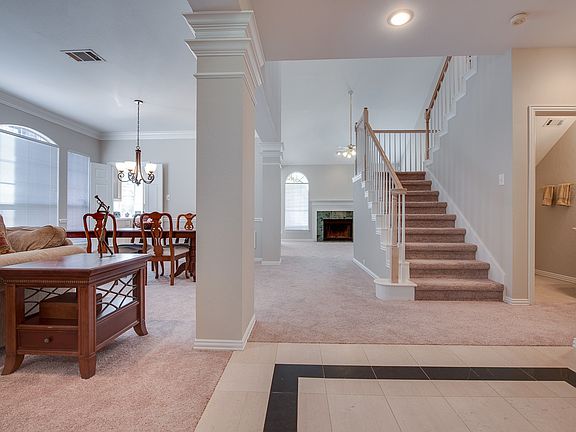 3rd image of 6724 Alcove Ln