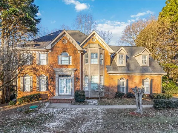 1800 Potomac Ct, Lawrenceville, GA 30043