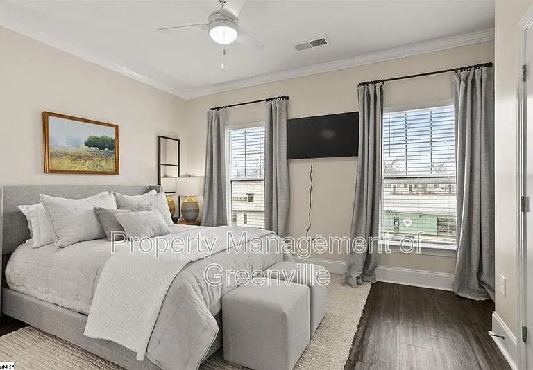 1505 E North St #2101 — Photo 7