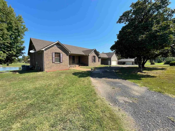 556 Burnett Ln, Covington, TN 38019