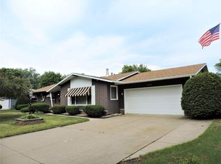 2020 Hazel St, Oshkosh, WI 54901