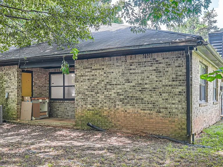 1091 Summer Brook Rd — Photo 27