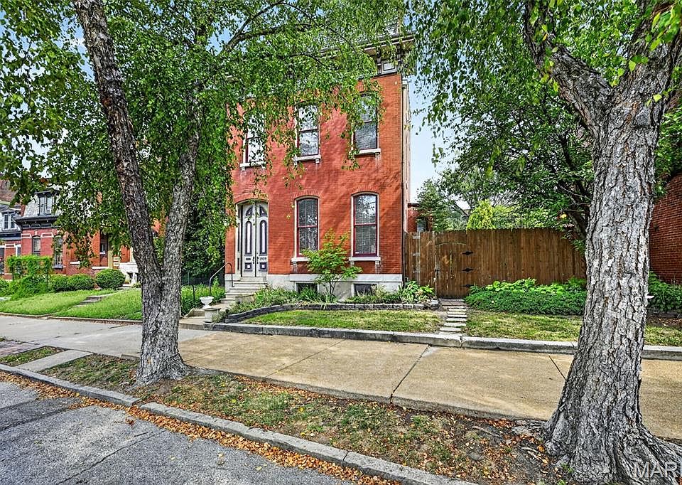 1st image of 1939 Arsenal St