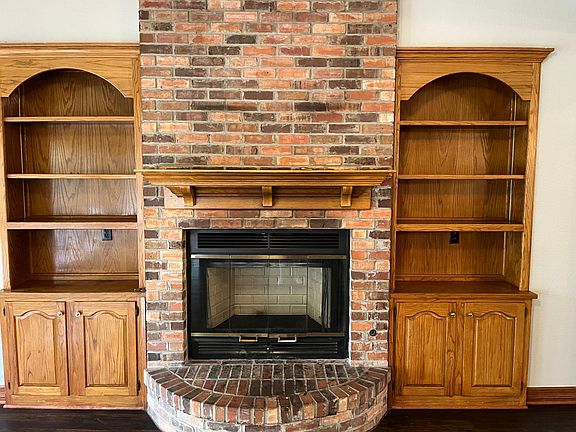 2nd image of 1902 Clearwater Dr