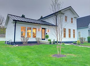 807 Midway Dr, Auburn, IN 46706