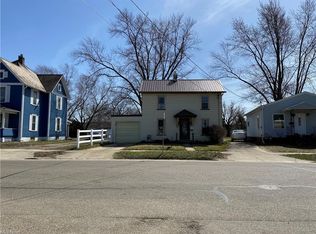 549 E State St, Newcomerstown, OH